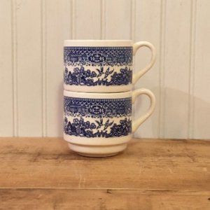 Willow Wear Tea Coffee Cups Blue White Oriental Vintage Porcelain Lot Of 2